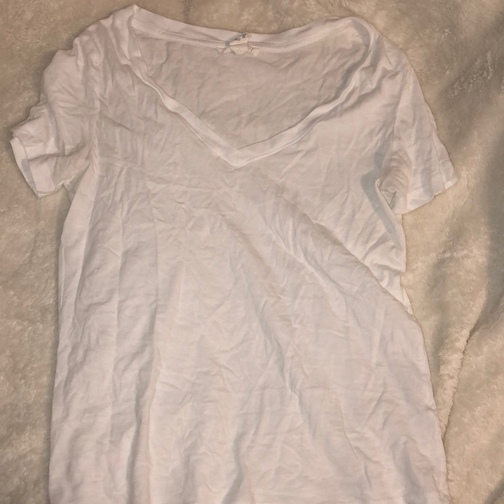 White t-shirt